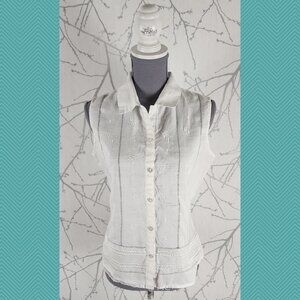 Laura White Floral Embroidered 100% Linen Button Front Tank